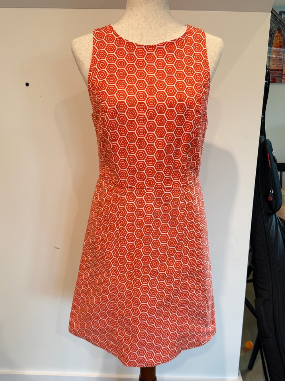 GAP Orange Hexagon-Print Sleeveless Shift Dress